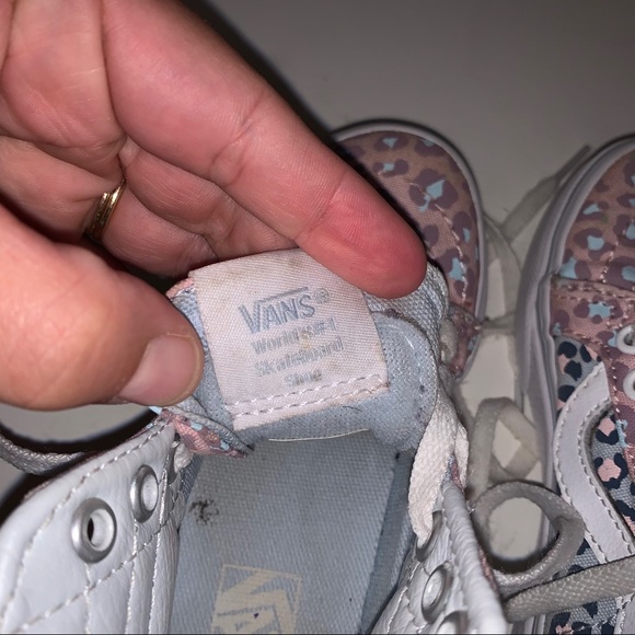 Vans Girls Leopard Print Zip Up Back High Tops! - Picture 10 of 11